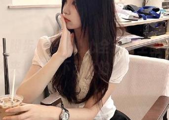 丽柜 – 脚步不停，心心全套镂空图包降临，快来见识一下艺术的新高度！.txt