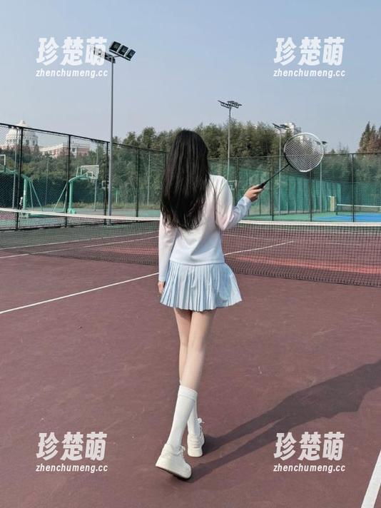 丽柜-怡萱 丽柜 - 热辣上线:怡萱网袜美图,为何让网友们一片哗然?.txt