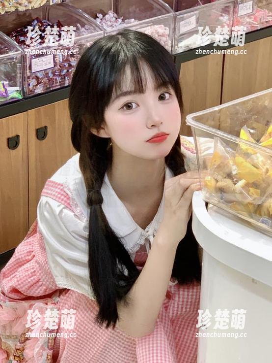 丽柜-潼潼 丽柜 - 潼潼姐姐的写真作品限时免费放送,快来感受她的可爱与魅力吧!.txt