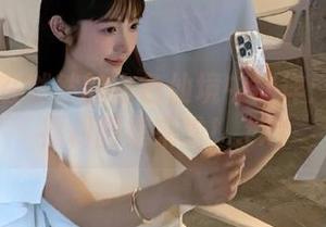 丽柜 – 在然然的白色仙境中徜徉：必收藏福利图集来啦！.txt