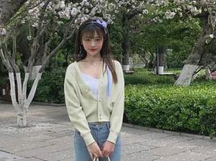 佳佳酱ovo神社巫女高清图册，带你领略另一番风情.txt