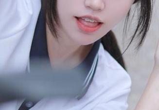 克拉女神 – 收藏忆之泳装免费套图，感受她在阳光下的闪耀与动人魅力！.txt