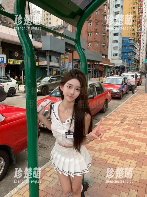 克拉女神-芊芊 克拉女神 - “芊芊”与她的白裙美梦,分享写真集中的每一幅原图精彩.txt