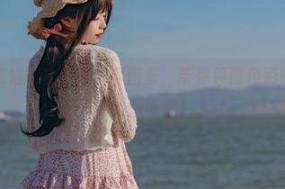 咬一口兔娘的私房连衣裙图集,带你领略色彩的碰撞,时尚的无限可能!.txt
