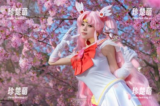咬人小小兔 咬人小小兔高清写真:御姐气场十足,魅力四射的绝美瞬间.txt