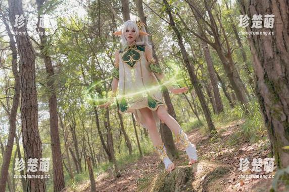 咬人小小兔 沉浸在咬人小小兔的鸳鸯戏中:独家写真集原图,感受不一样的美感.txt
