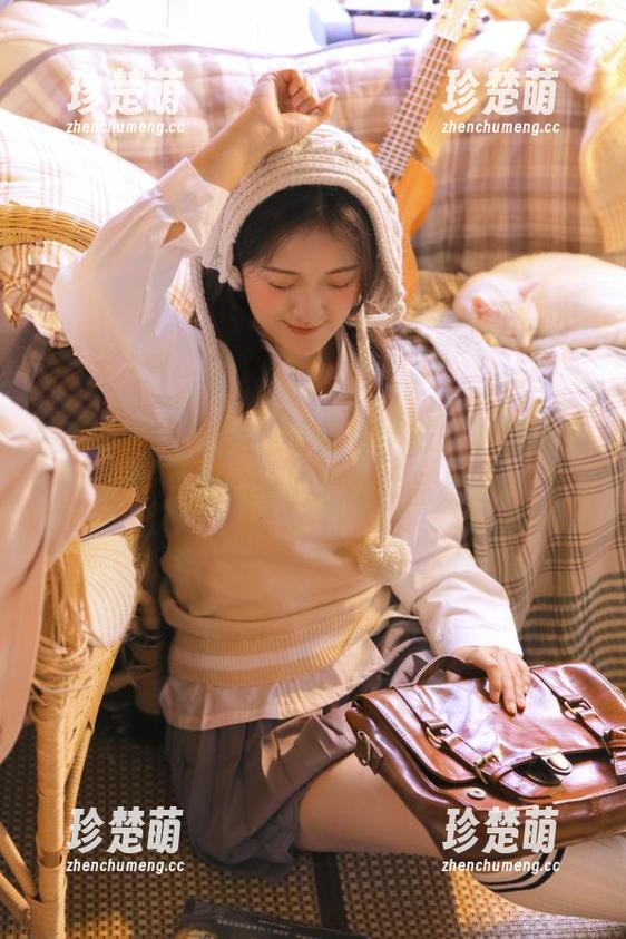 喵糖映画-镜酱 喵糖映画 - 领略镜酱清纯学妹的jk制服气质,分享缤纷的原图作品集.txt