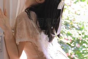 探索喵糖映画私房图集中的女仆兽耳娘：让人沉醉的可爱风情.txt
