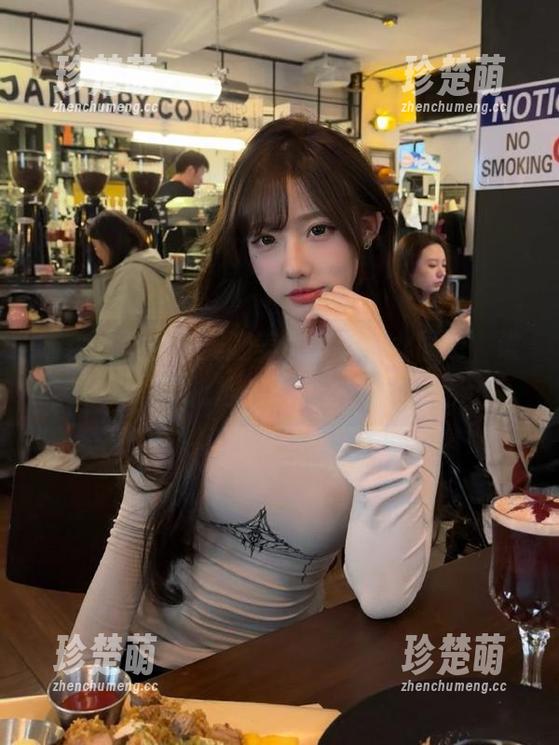 喵糖映画 喵糖映画全套美腿美女写真少女图包,谁能抵挡的诱惑?.txt