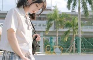 唯美男友衬衫美图套图来袭，喵糖映画陪你重温那些青涩的时光！.txt