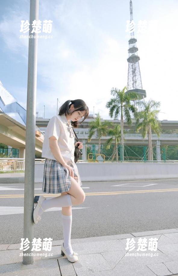 唯美男友衬衫美图套图来袭，喵糖映画陪你重温那些青涩的时光！.txt
