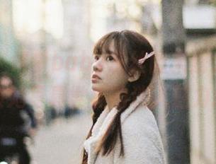 嗲囡囡 – M梦baby灰丝图集盛大更新，解锁她写真世界的迷人魅力.txt