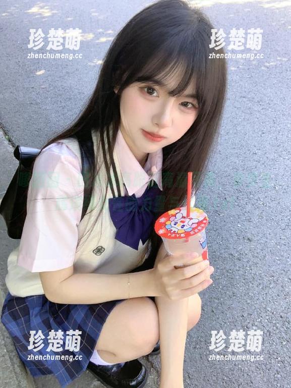 嗲囡囡-田冰冰 嗲囡囡 - 田冰冰高跟鞋高清写真,步步生辉演绎女性的力量与优雅.txt