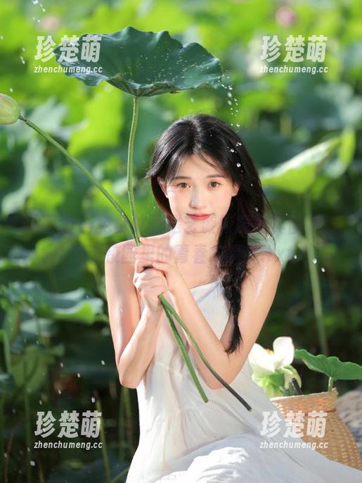 嗲囡囡-赵艺璇 嗲囡囡 - 免费体验赵艺璇校服写真图集,感受校园里的青春故事!.txt
