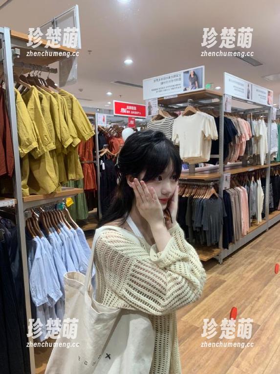 嗲囡囡-还是陈梵妮 嗲囡囡 - 独特风格:还是陈梵妮豹纹私拍写真,带你领略不一样的艺术魅力.txt