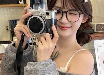 大生模拍 – 橙橙校园风景一览：我来分享这些珍贵的写真图片，让你惊艳！.txt