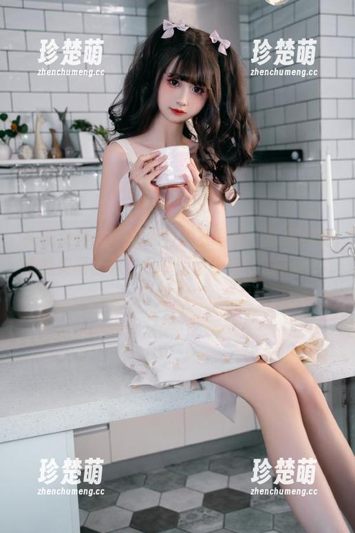 头条女神-凯竹 头条女神 - 高清凯竹内衣写真,带你探索她的美丽世界,尽享画面中动人的照片。.txt