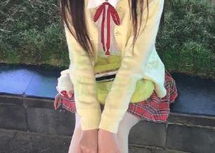 头条女神 – 私拍周思超:和服图包里的清新与优雅交织.txt