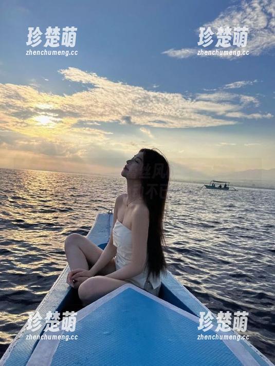头条女神-陈怡曼 头条女神 - 陈怡曼蕾丝风格写真:经典原图让你心动不已.txt