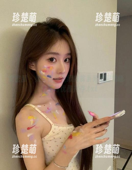 奶雯 微密圈 - 奶雯最新墨绿内裤系列原图揭晓,性感与优雅并存.txt
