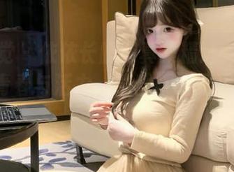 妖精视觉 – 依依长腿写真集精选：细腻镜头下的青春与活力，感受她的无限风情.txt