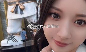 细腻展现小女巫露娜护士形象的写真套图，记录她无与伦比的职业风采和精神.txt