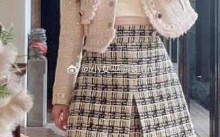 小女巫露娜的福利写真：和服桃心黑色长筒袜展现她的优雅气质.txt