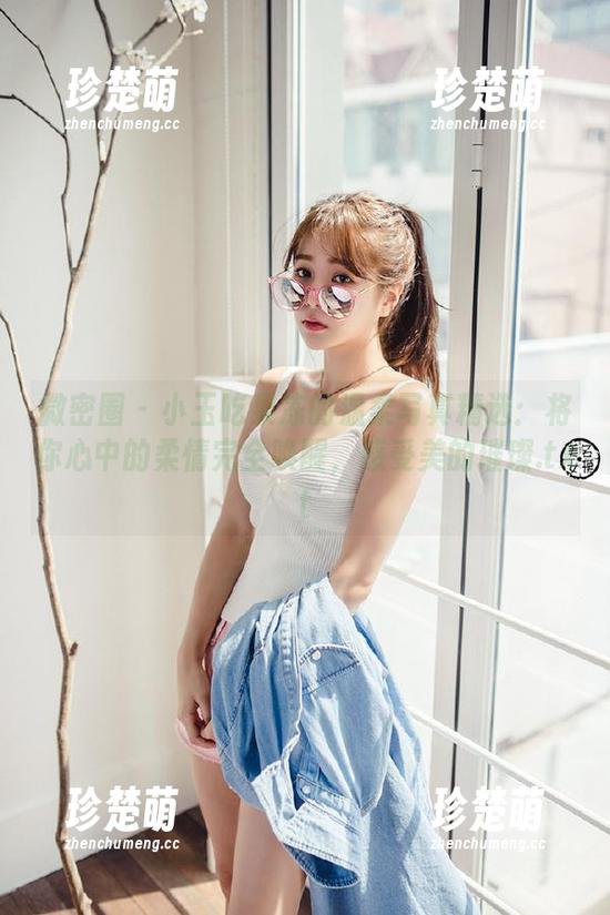 小玉吃果冻 微密圈 - 小玉吃果冻的温柔写真精选:将你心中的柔情完全唤醒,感受美的璀璨.txt