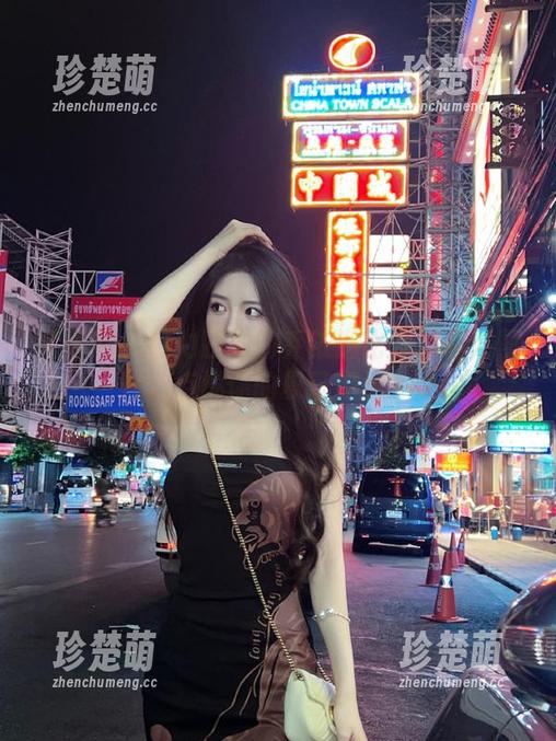 尤果网-乔依琳 尤果网 - 热力四射的乔依琳比基尼高清图集,点燃你的夏日激情.txt