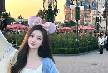 尤果网 – 小琪高清写真系列：探索裸足与大自然亲密接触的瞬间.txt