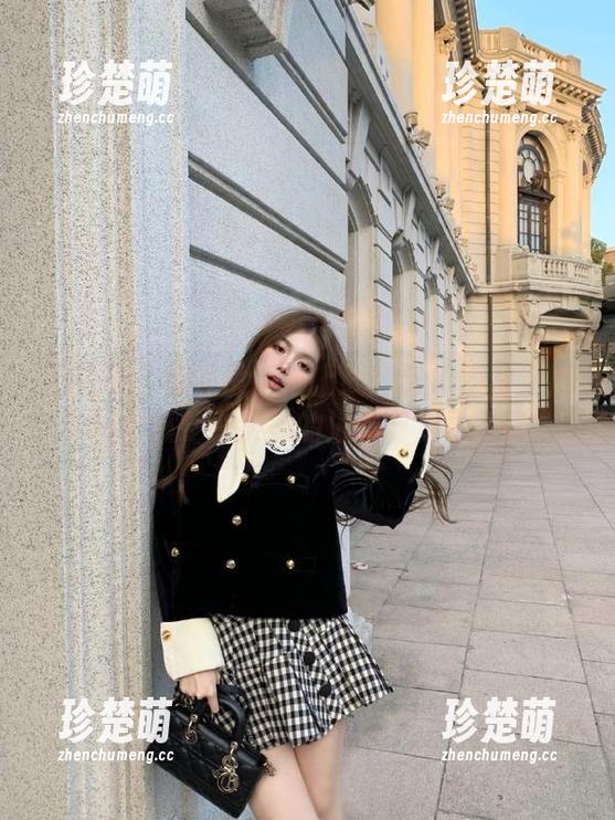 尤果网-徐梓伊 尤果网 - 徐梓伊新作上线:粉色系写真原图,感受少女心的浪漫与活力.txt