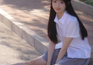 尤果网 – 曼曼学妹倾情奉献:一份别具一格的写真作品集,记录她的成长与蜕变.txt