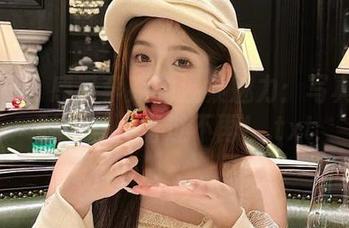 尤果网 – 感受李焱的温柔魅力：写真集限时下载，错过不再！.txt