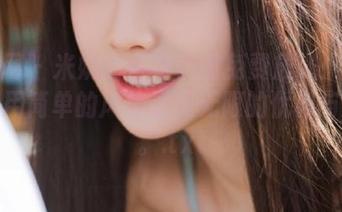 尤果网 – 米妮的白裙美图免费放送：看她如何用简单的风格展现无限的优雅与美丽。.txt