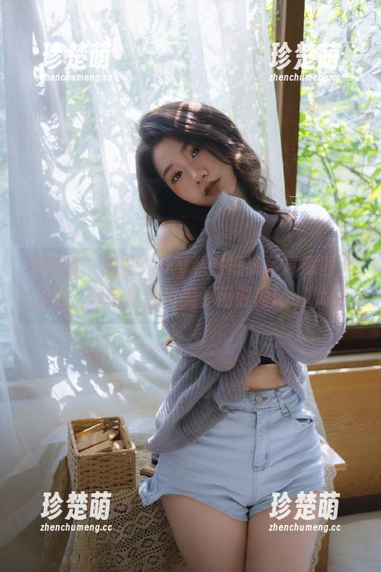 尤物馆 - 悦儿Yuky私房短裤写真原图大放送，轻松打造完美休闲时尚look.txt