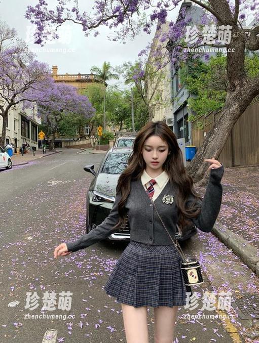 尤蜜荟-Carol周妍希 尤蜜荟 - 细腻的私房天地,Carol周妍希的天使写真图片引人入胜.txt