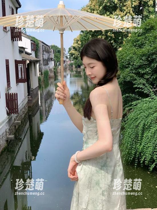 尤蜜荟-Yumi尤美 尤蜜荟 - 最新Yumi尤美校园写真合集,捕捉校园里最美的瞬间.txt