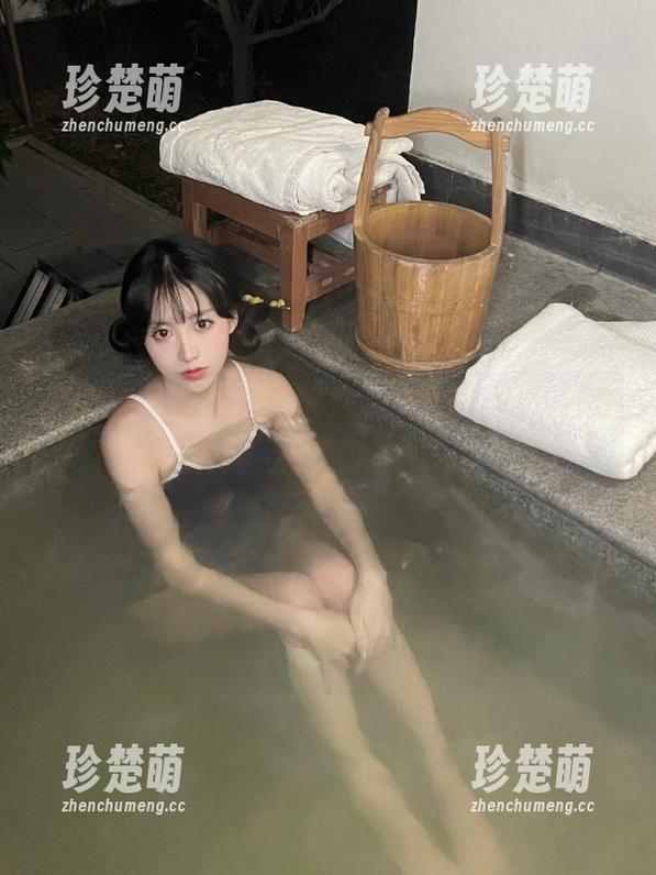 尤蜜荟 - 透明魅力爆发！跟随lingyu69的美图更新，发现无限可能！.txt