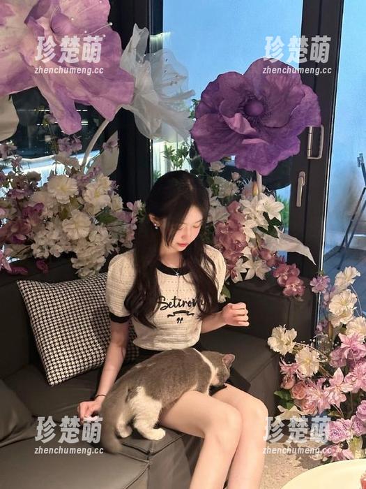 尤蜜荟-周于希 尤蜜荟 - 解锁周于希吊带写真精选,图片展现多样风情与个性.txt