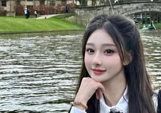 尤蜜荟 – 感受青春的脉动：娜露selena的JK高清作品集让你一睹她的风采.txt