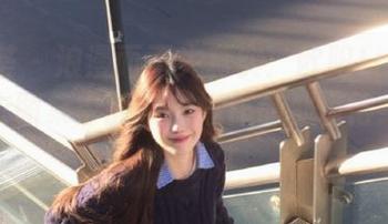 尤蜜荟 – 浪漫而不失真实：欧阳LuLu私房内衣图集中的每一幅作品都值得细细品味.txt
