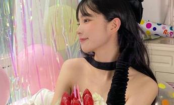 尤蜜荟 – 发现黄歆苑浴缸私拍写真中的无限创意与美丽瞬间.txt