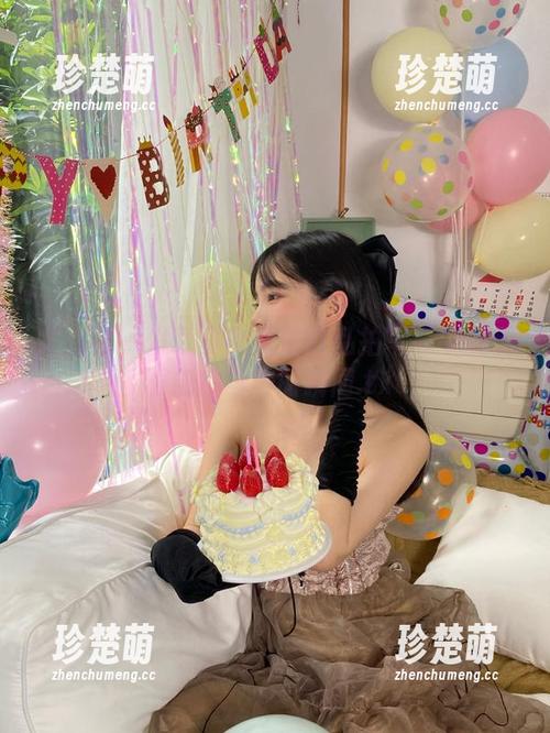 尤蜜荟 - 发现黄歆苑浴缸私拍写真中的无限创意与美丽瞬间.txt