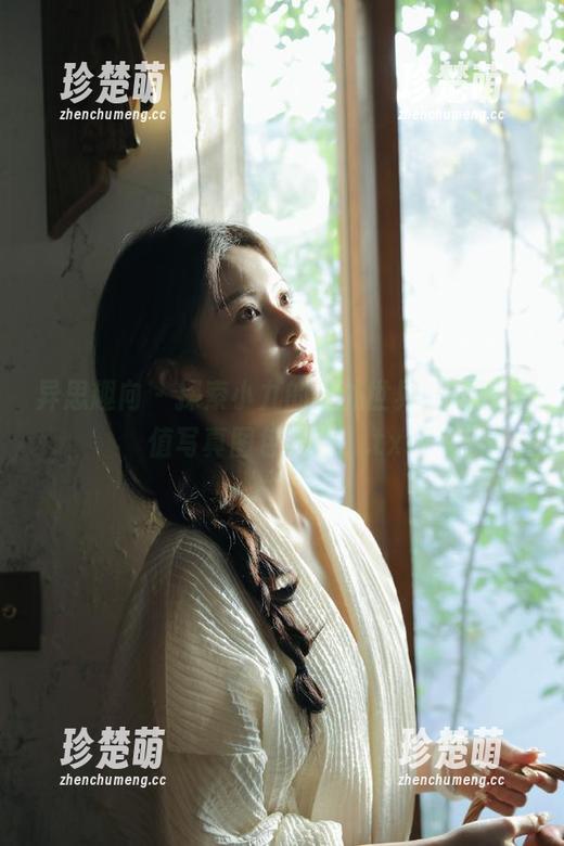 异思趣向-小九 异思趣向 - 探索小九的户外世界,领取超值写真图包福利!.txt