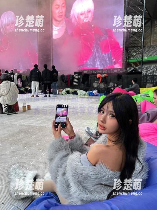 从您的蛋蛋婚纱作品中获取灵感，精致写真与艺术壁纸等你发现.txt