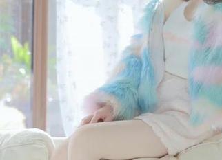 推女神 – 一览无遗：欧阳妮娜娜美腿的绝美图包，最新写真美图震撼上线！.txt