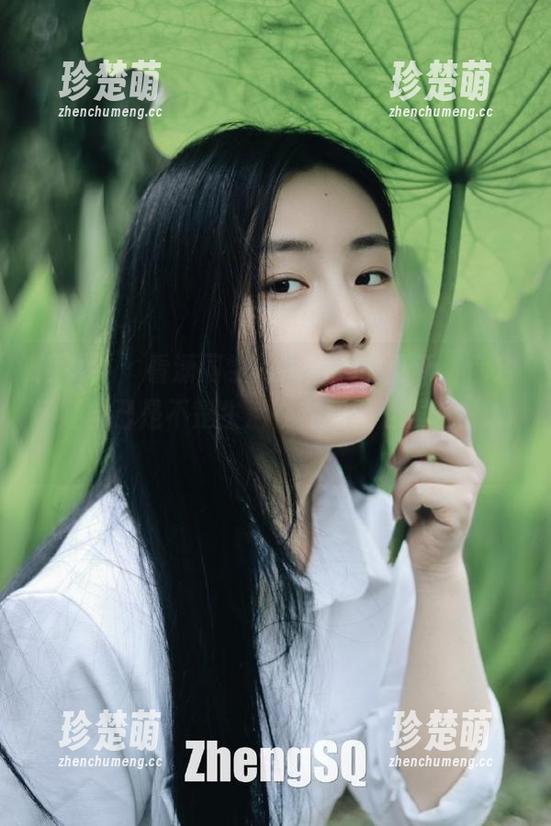 推女神-潇同学 推女神 - 看潇同学的海边美图更新,你会怀疑自己是不是生活在封闭的世界里!.txt