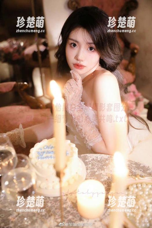 推女神 - 顾欣怡黑白全球摄影套图分享：感受每一细节下的心灵共鸣.txt