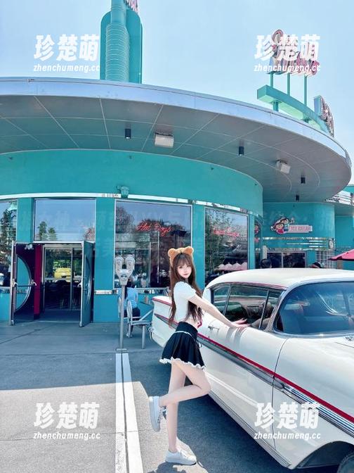 推女神-颖莹儿YY 推女神 - 颖莹儿YY与棉袜的完美结合:捕捉生活美好的点滴美图和照片.txt
