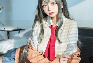 精彩瞬间：日奈娇与甘雨的圣诞礼物，精选图片让你心动不已.txt